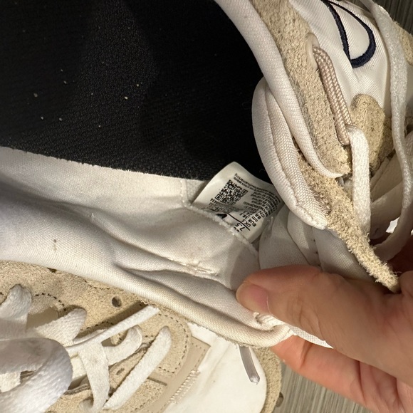 Nike - Picture 6 of 6